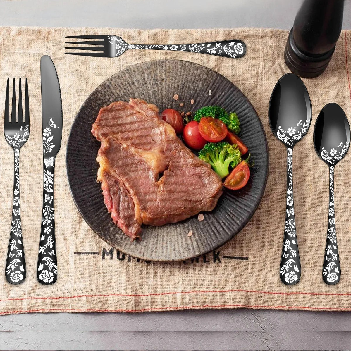 20pcs Patterned stainless steel cutlery set