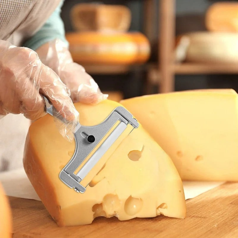 Adjustable cheese slicer